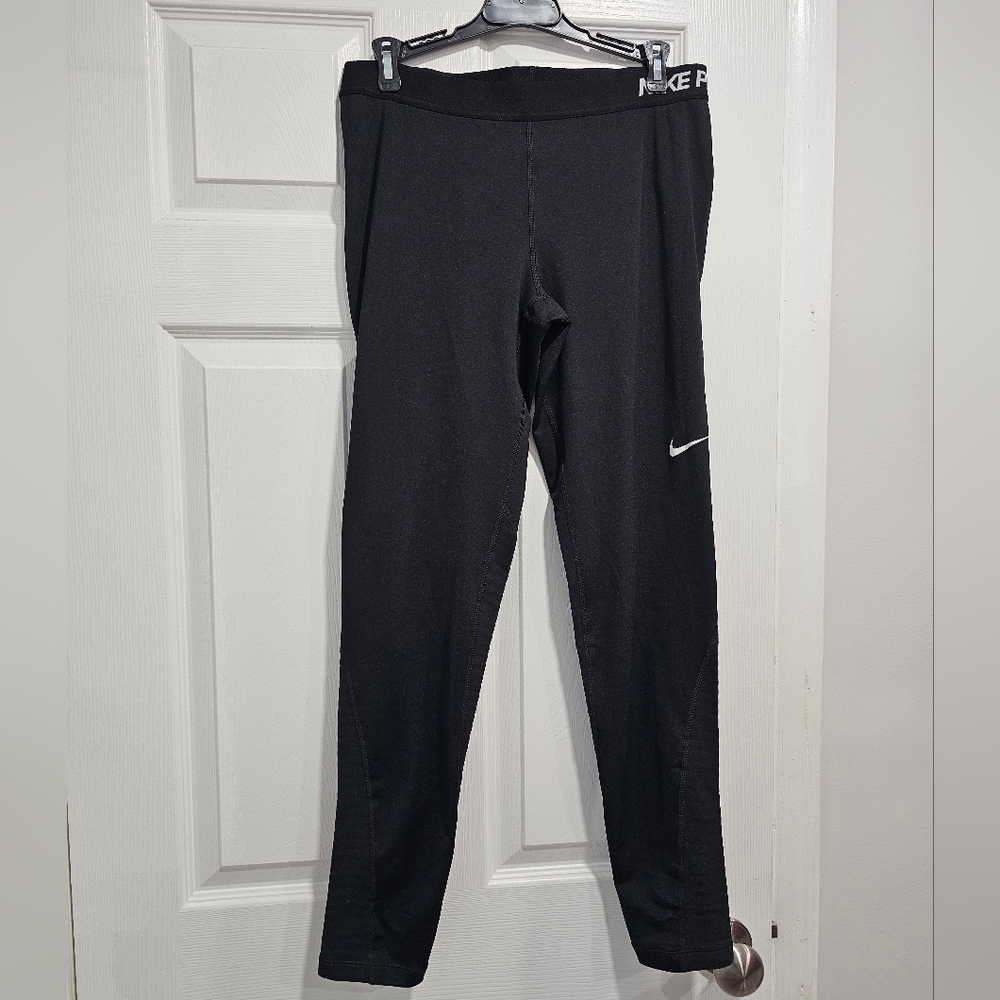 Nike Woman's Black Leggings